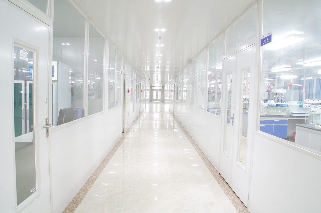 研發(fā)實(shí)驗(yàn)室走廊